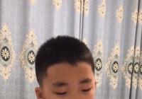 沐浴書(shū)香，快樂(lè)成長(zhǎng)，爸爸媽媽陪孩子一起讀書(shū)
